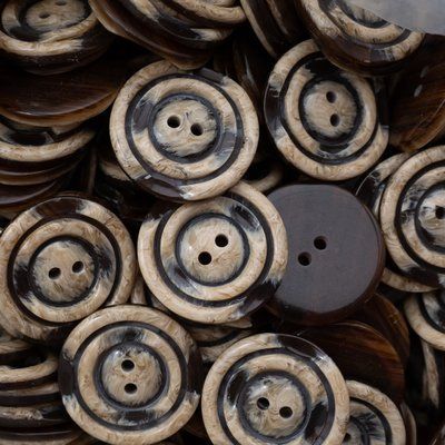 Гудзики бежеві мармурові двосторонні 28мм СГ-4 фото